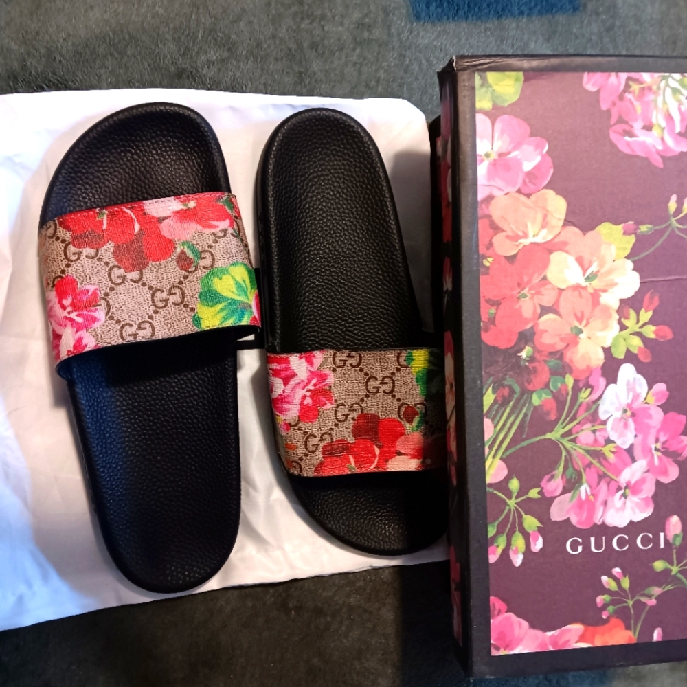 Gucci Slides
